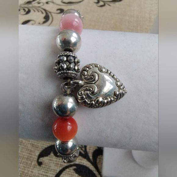 Beaded Heart Bracelet - Picture 13 of 14